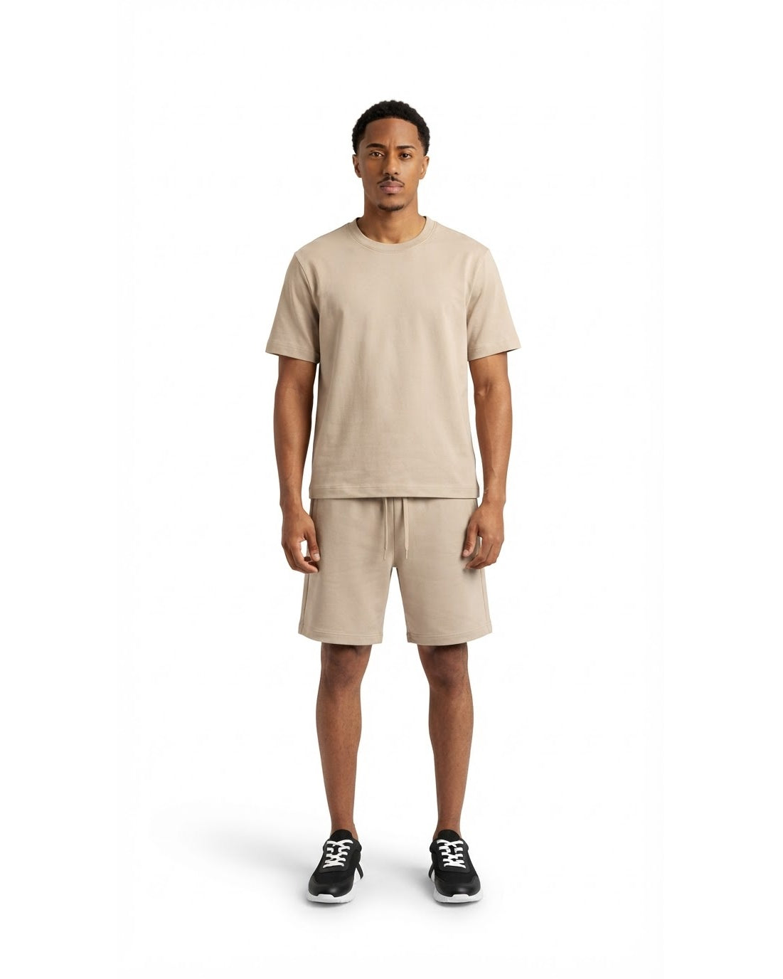 Ensemble T-shirt Beige & Short Beige + Baskets