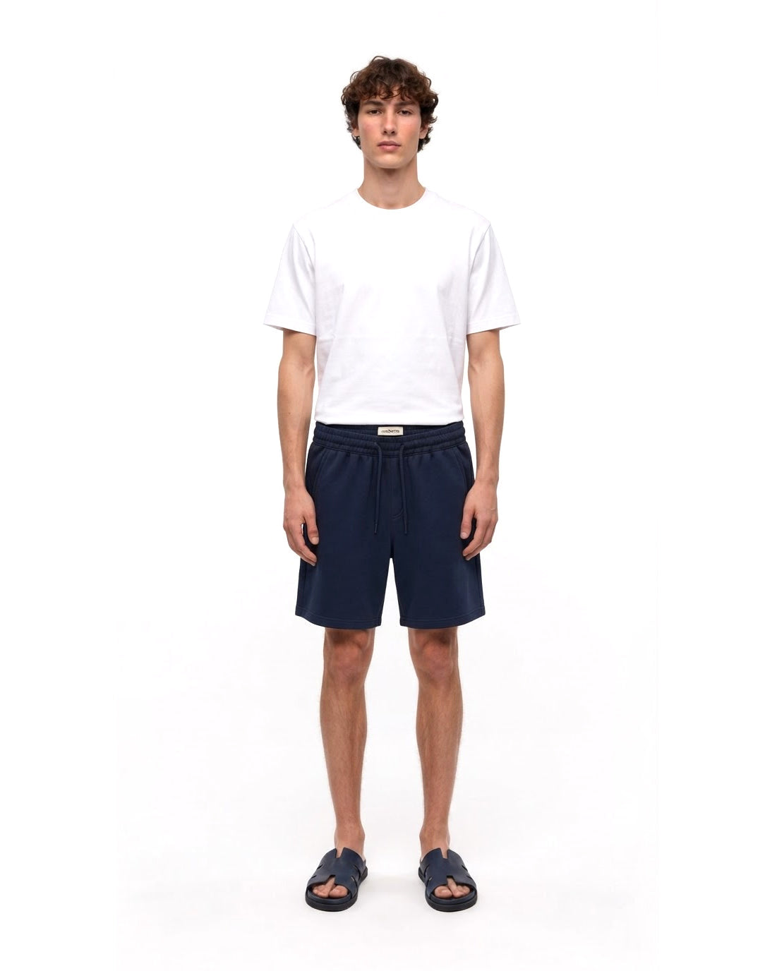Ensemble T-shirt Blanc & Short Marine + Sandales