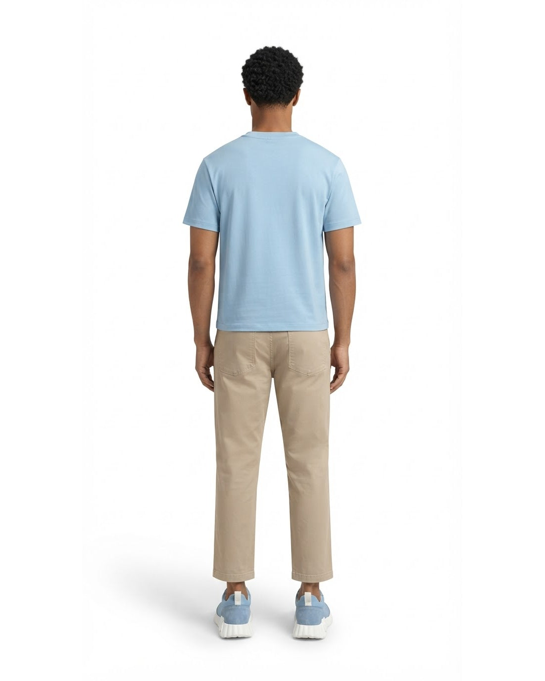 Ensemble T-shirt Bleu Ciel & Pantalon Beige + Baskets