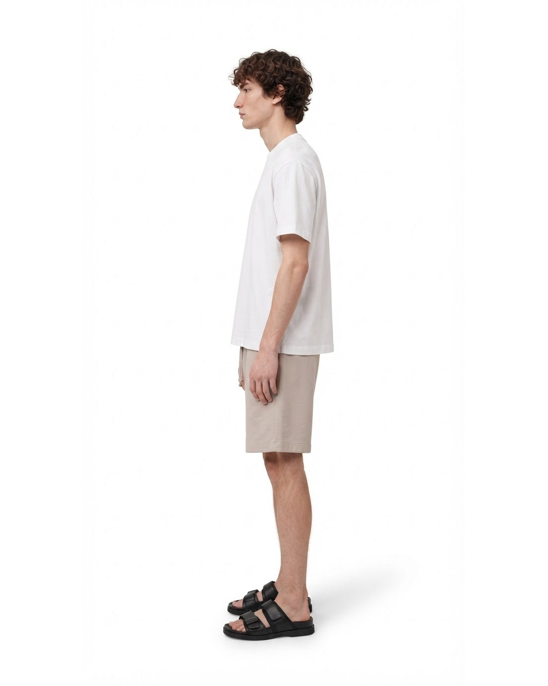 Ensemble T-shirt Blanc & Short Beige + Sandales