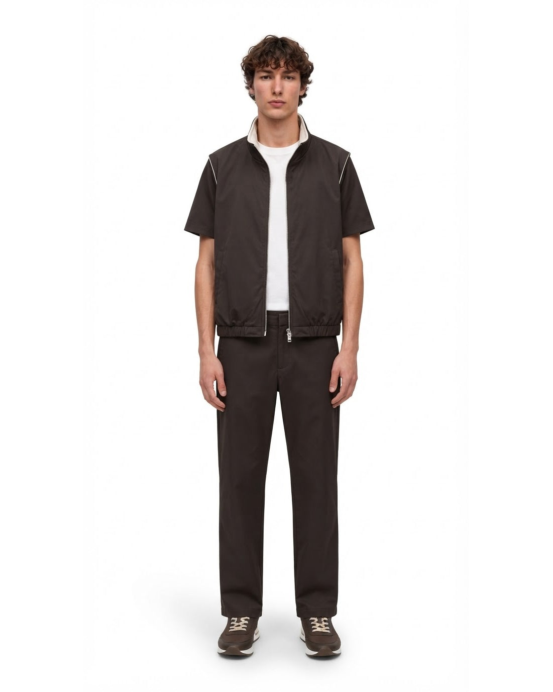 Ensemble Chemise Zippée Manches Courtes Marron & Pantalon Marron + Baskets