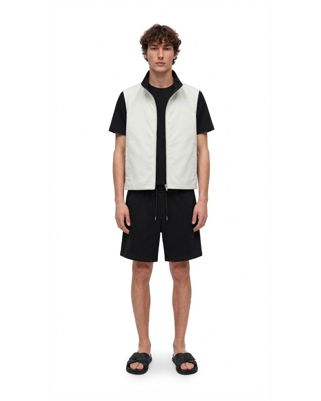 Ensemble Gilet Sans Manches Blanc & Short Noir + Sandales