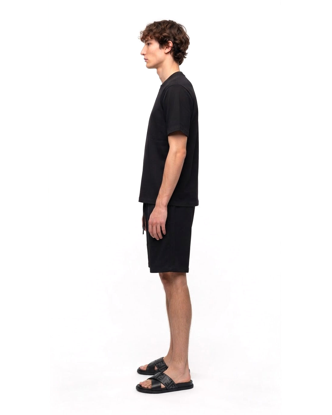 Ensemble T-shirt Noir & Short Noir + Sandales