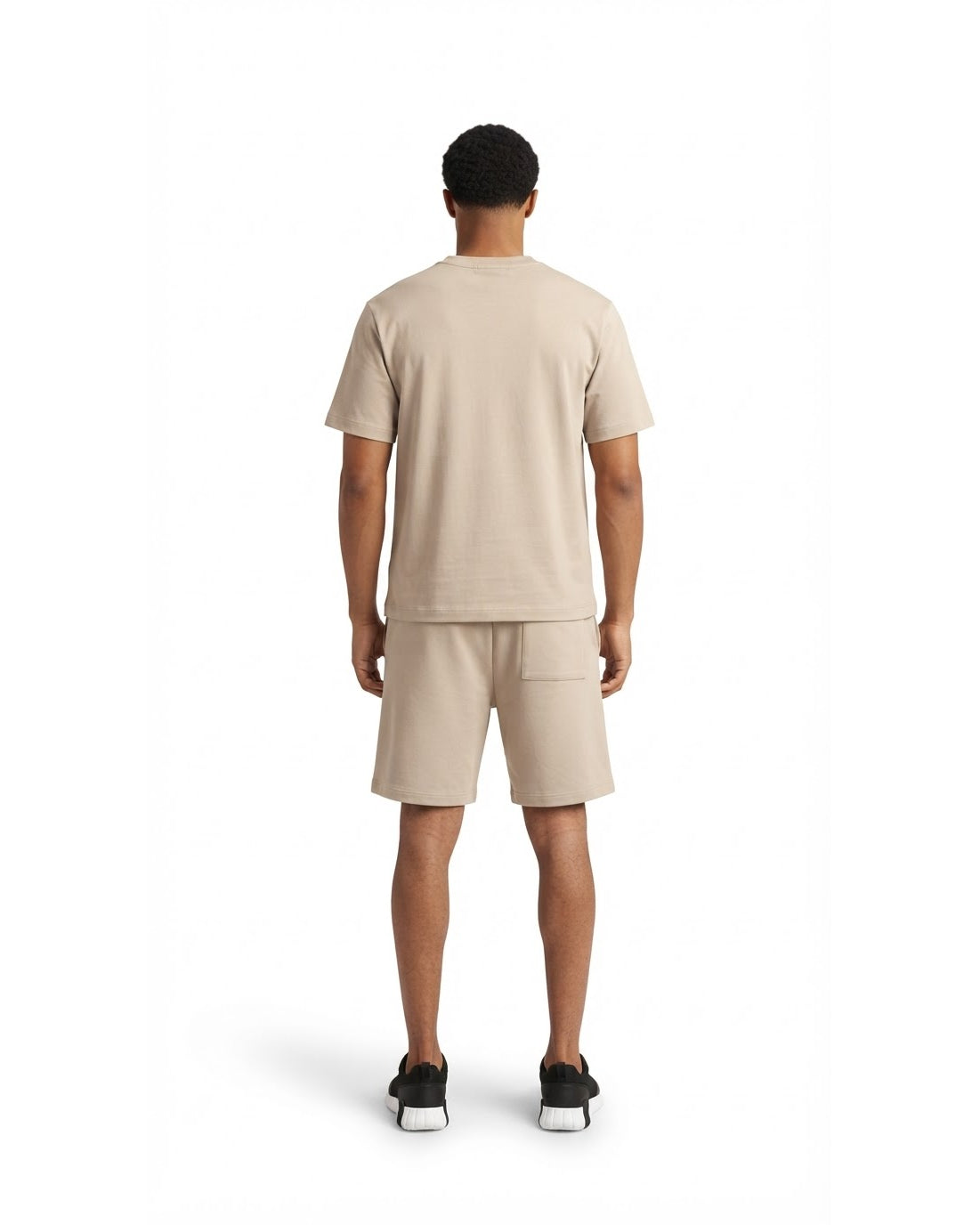 Ensemble T-shirt Beige & Short Beige + Baskets