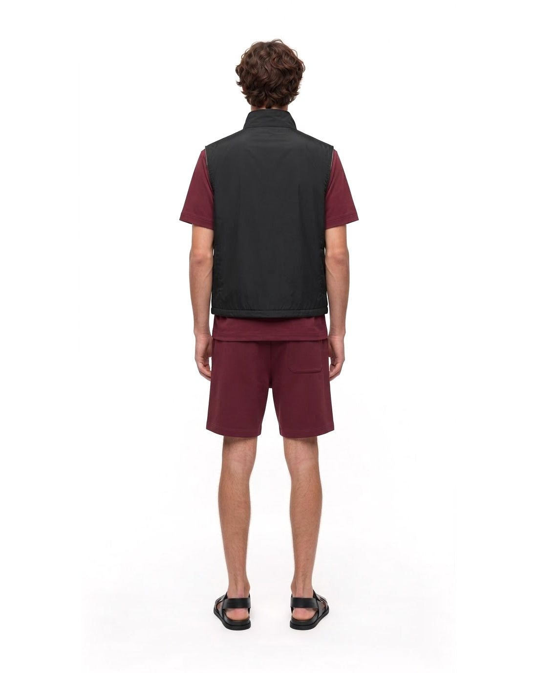 Ensemble Gilet Sans Manches Noir & Short Bordeaux + Sandales