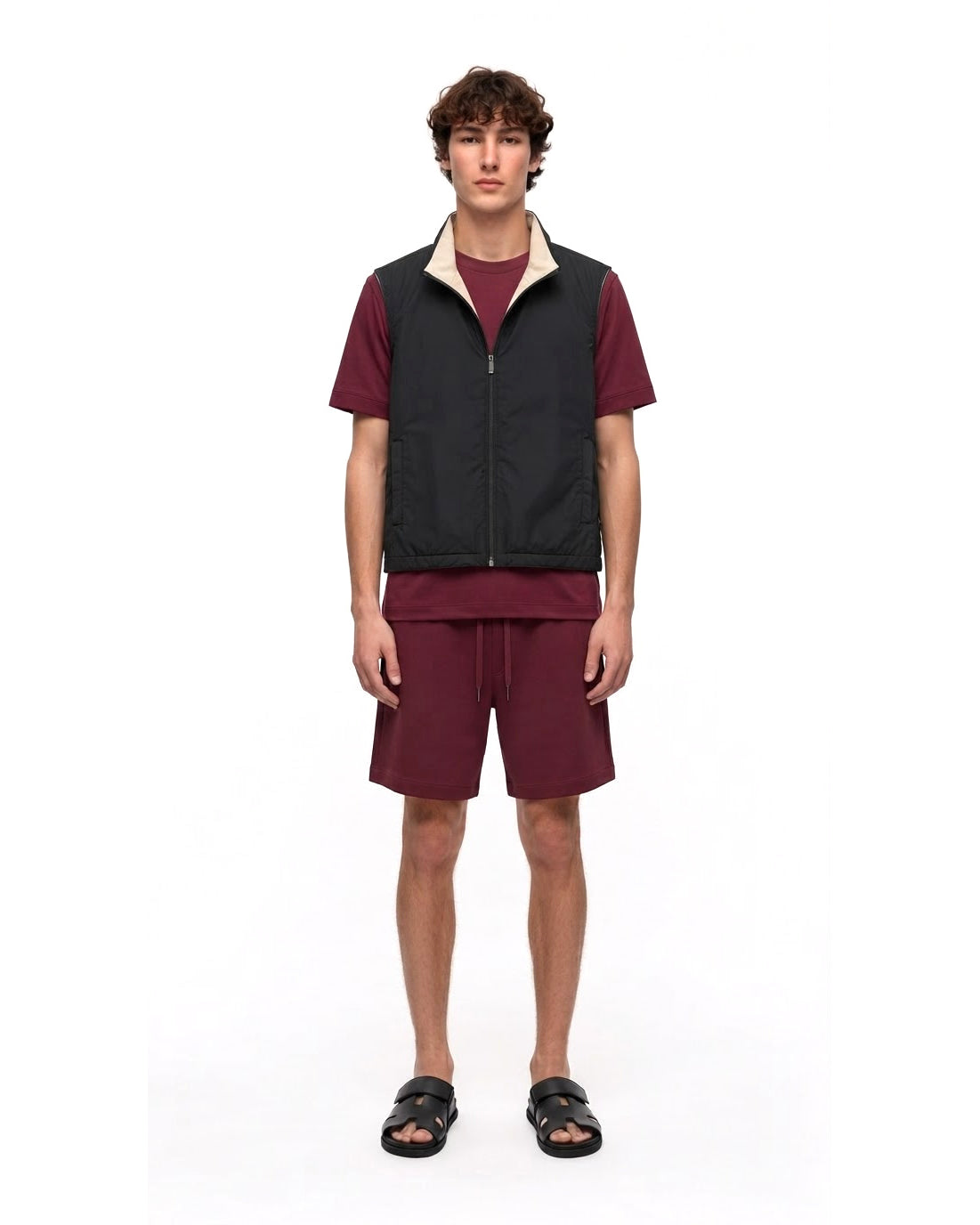 Ensemble Gilet Sans Manches Noir & Short Bordeaux + Sandales