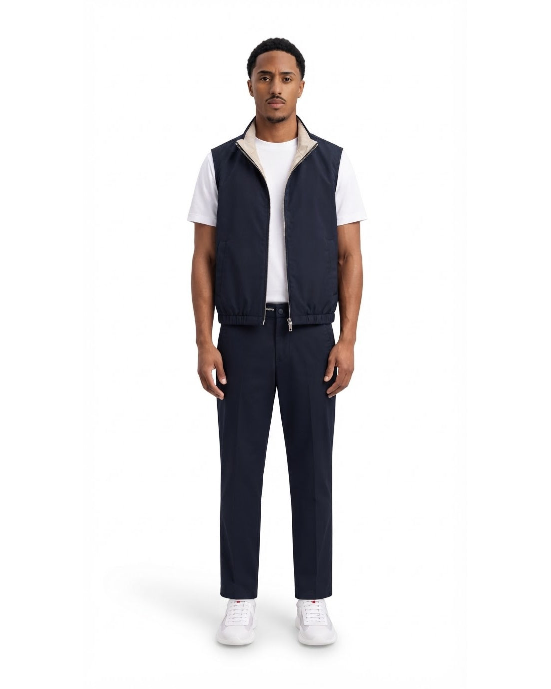 Ensemble Gilet Sans Manches Marine & Pantalon Marine + Baskets