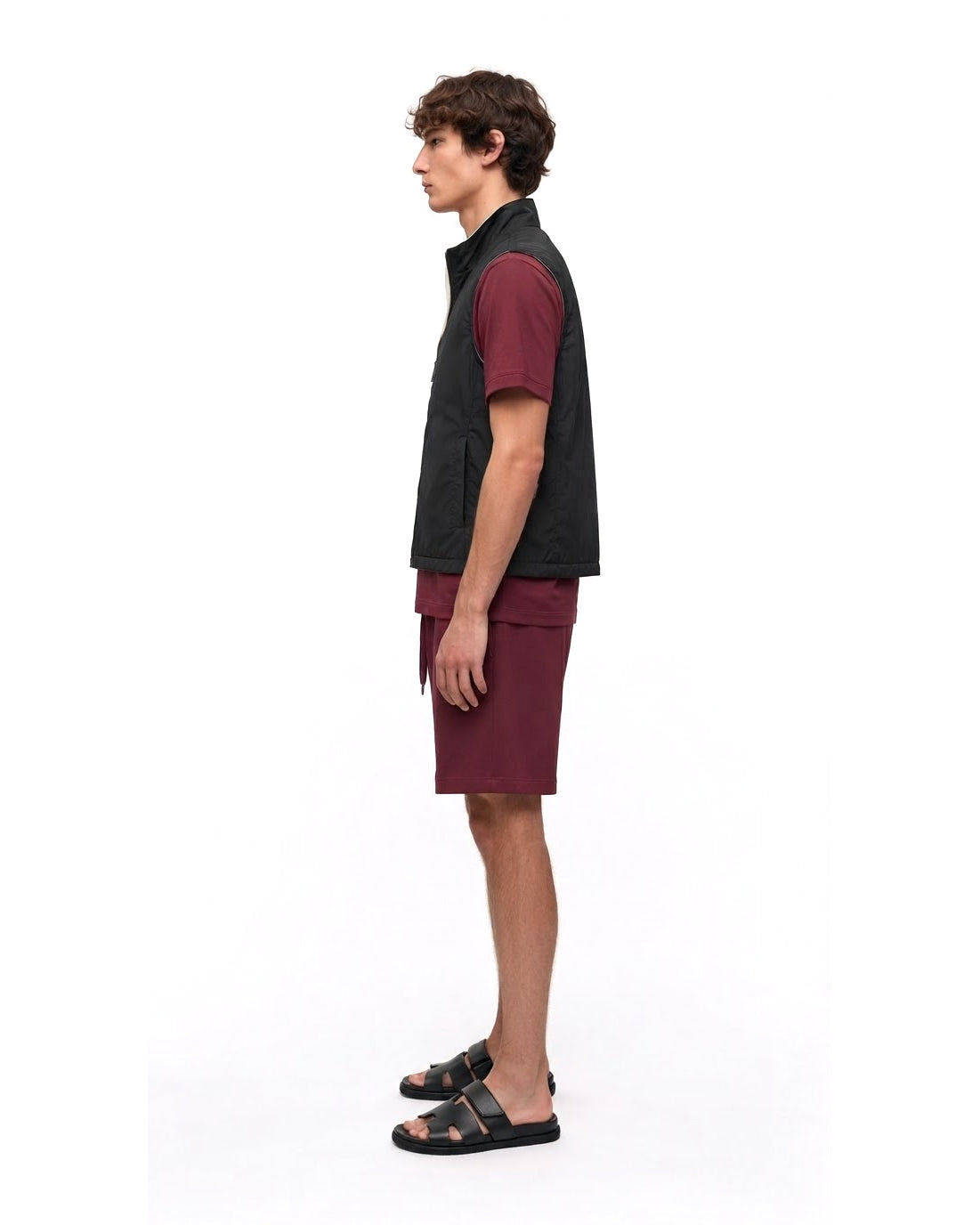 Ensemble Gilet Sans Manches Noir & Short Bordeaux + Sandales