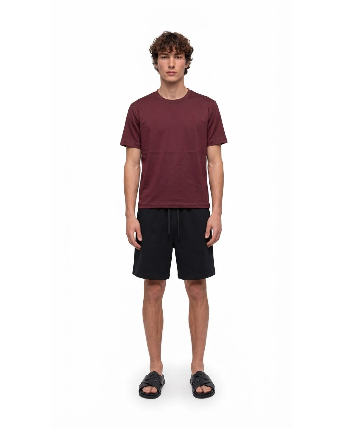 Ensemble T-shirt Bordeaux & Short Noir + Sandales
