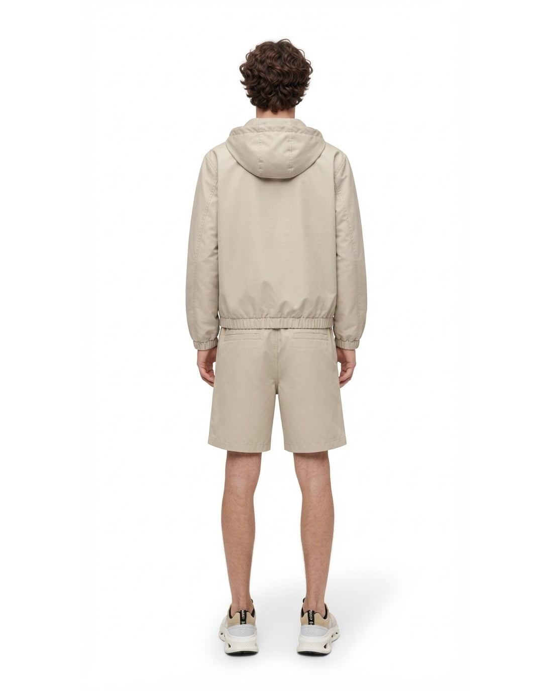 Ensemble Veste à Capuche Beige & Short Beige + Baskets