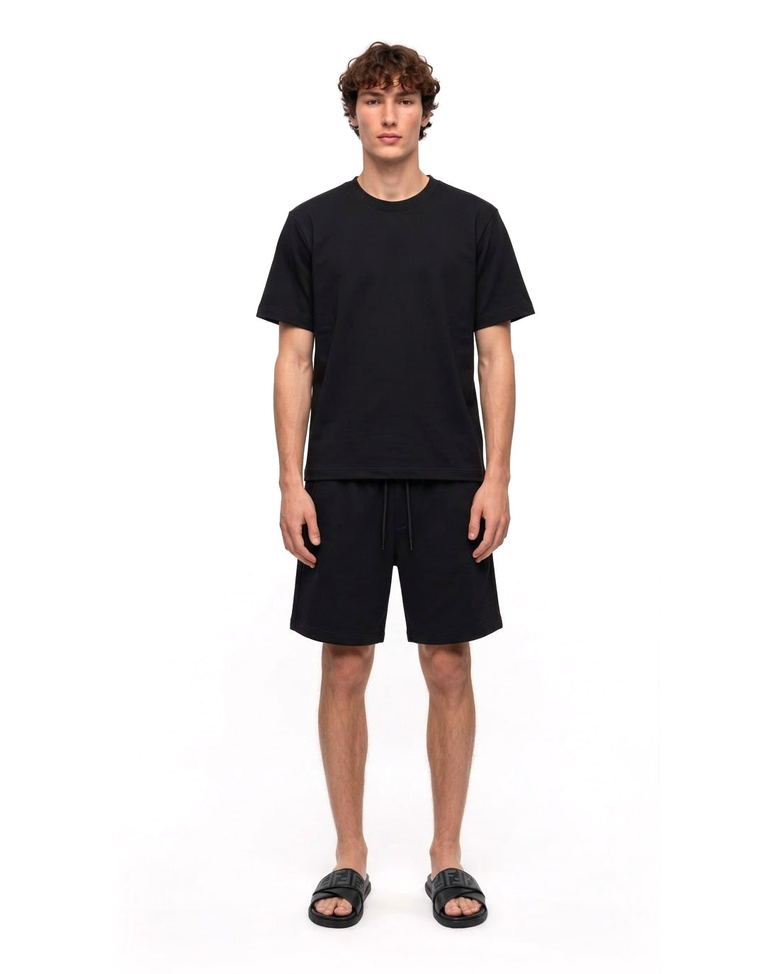 Ensemble T-shirt Noir & Short Noir + Sandales