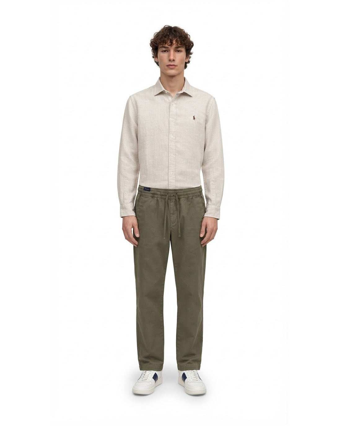 Ensemble Chemise en Lin Écrue & Pantalon Kaki + Baskets