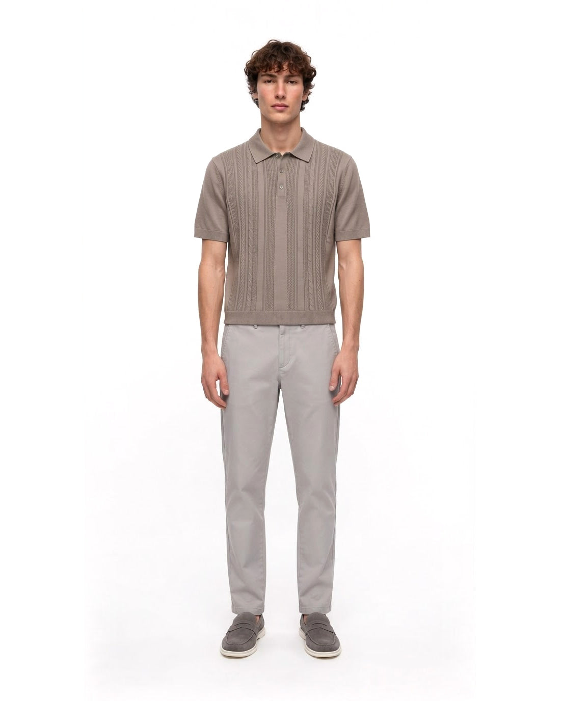 Ensemble Polo Maille Taupe & Pantalon Gris Clair + Baskets