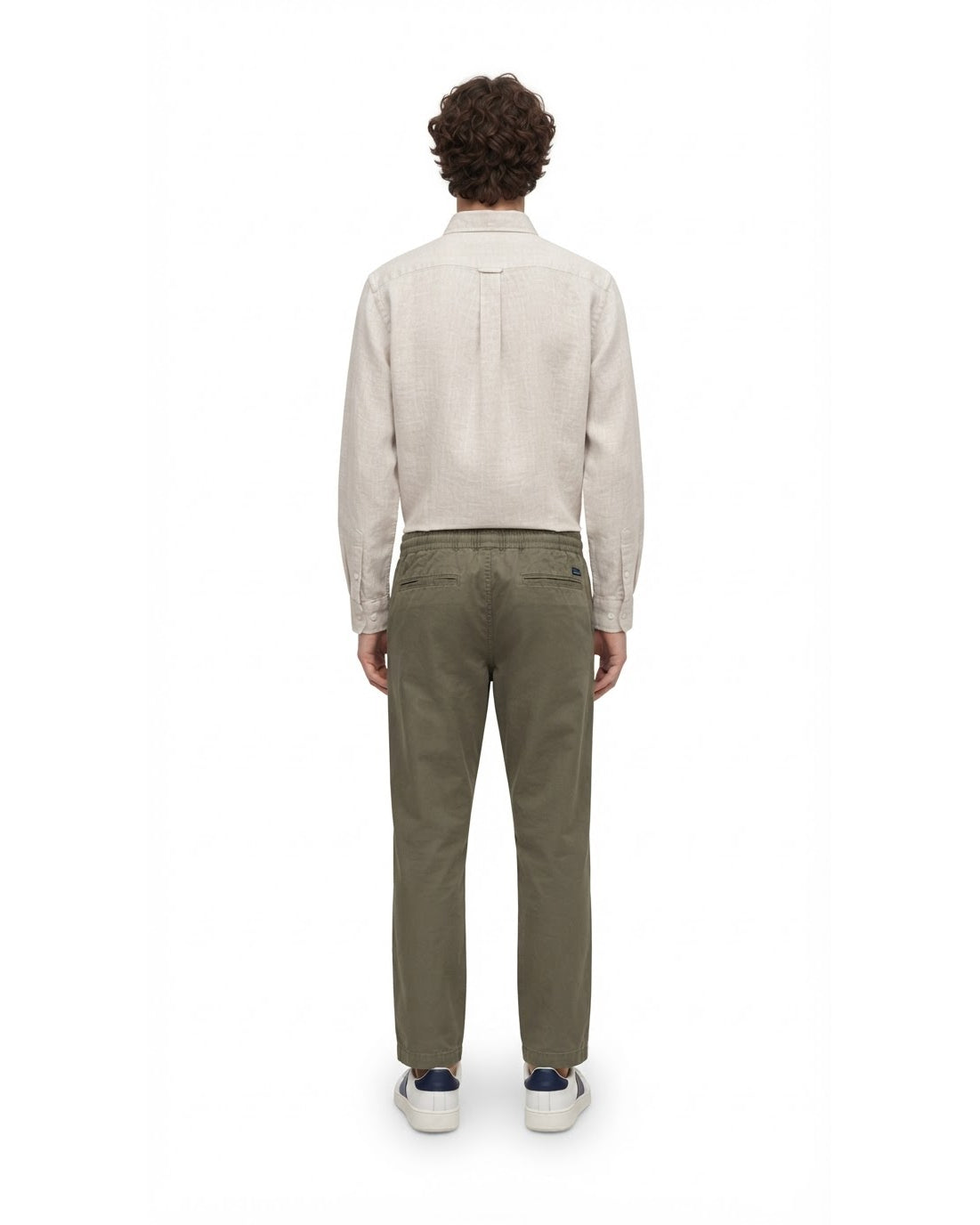 Ensemble Chemise en Lin Écrue & Pantalon Kaki + Baskets